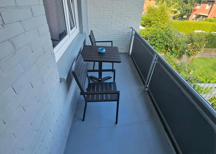 Ecocube 143 - Balkon, 3zimmer, Waschmaschine, Backofen, Badewanne, 5p